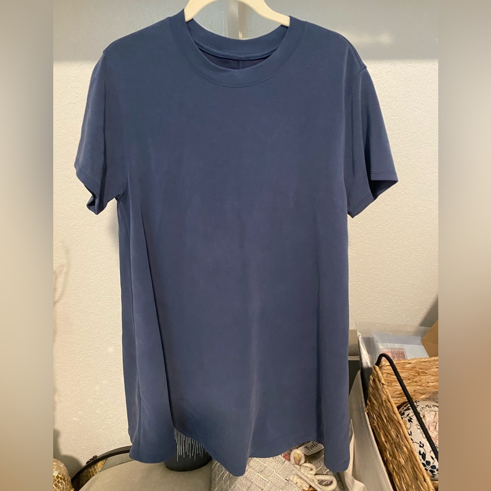 Lululemon dress size 6